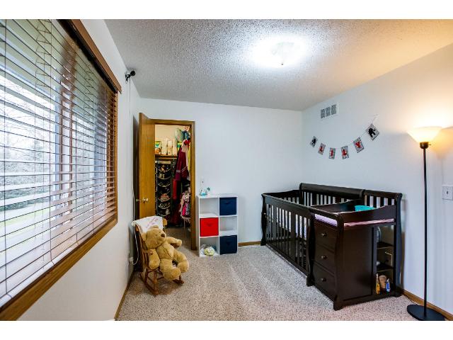 975 Northview Park Rd, Eagan, MN 55123 photo 9