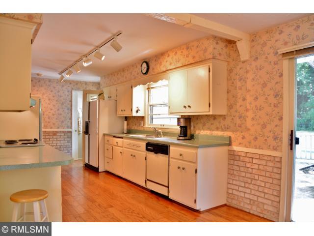 518 Wheeler Dr, Excelsior, MN 55331 photo 5