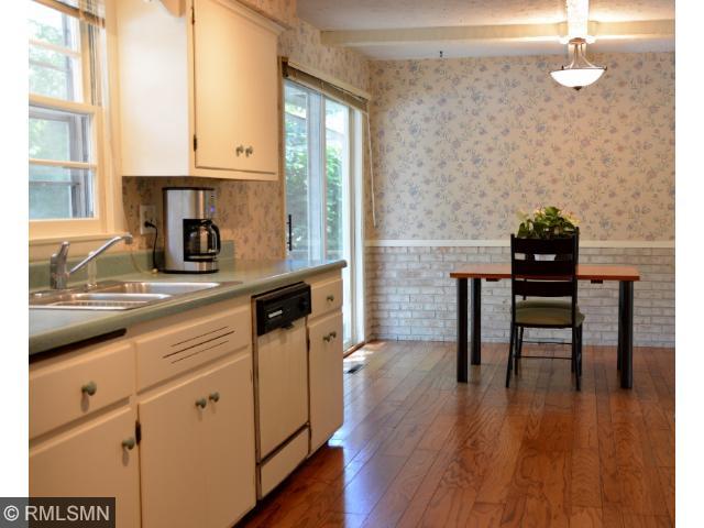 518 Wheeler Dr, Excelsior, MN 55331 photo 6