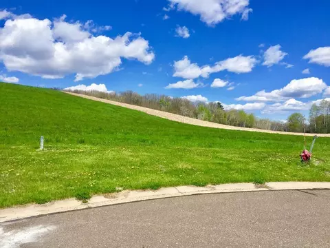 128148 Fairview Ct, Menomonie, WI 54751