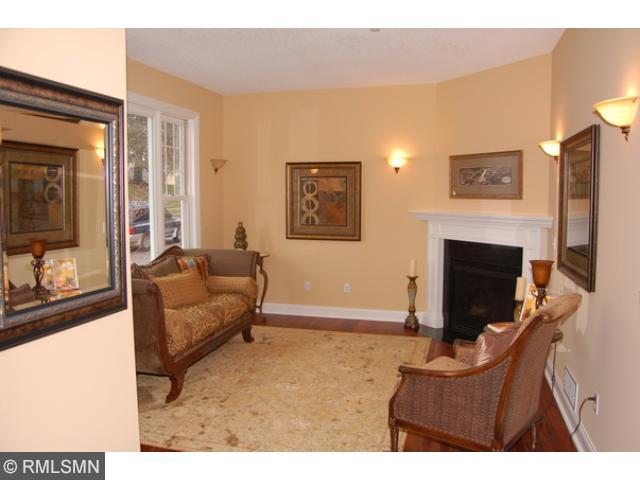 436 3rd St, Excelsior, MN 55331 photo 4