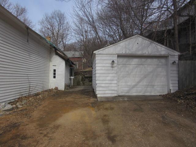 413 1st St E, Jordan, MN 55352 photo 2