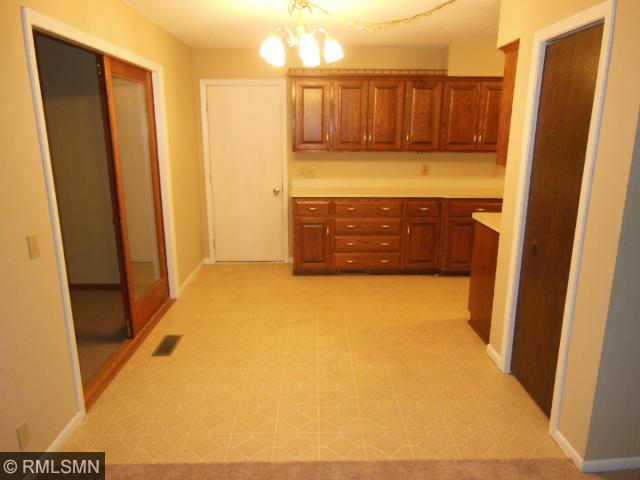 1391 Broadview Ave, Chaska, MN 55318 photo 4