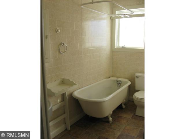736 Bluff St, Red Wing, MN 55066 photo 8