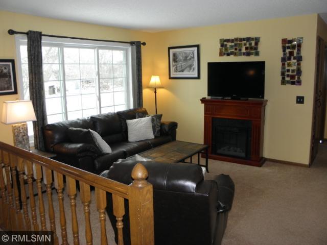 9407 Hillside Dr, Champlin, MN 55316 photo 2