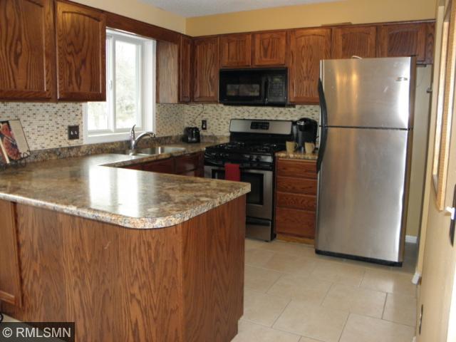 9407 Hillside Dr, Champlin, MN 55316 photo 4