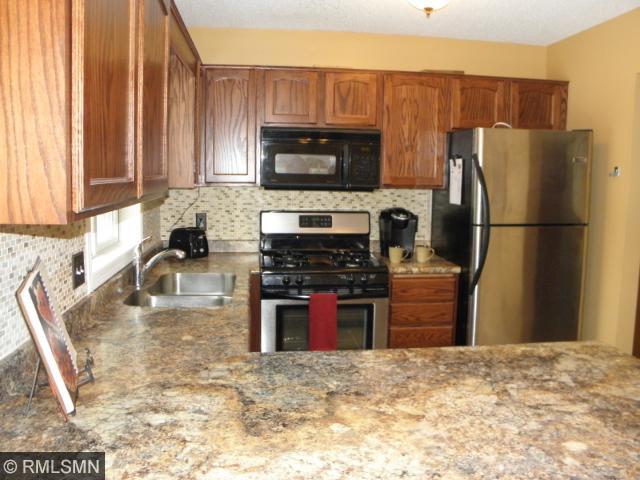 9407 Hillside Dr, Champlin, MN 55316 photo 5