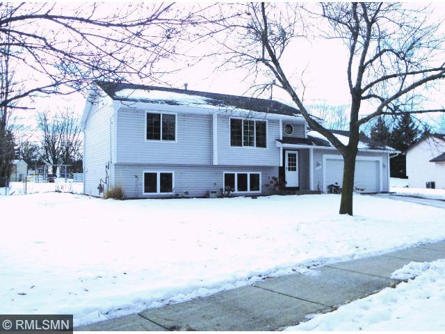9407 Hillside Dr, Champlin, MN 55316 photo 1