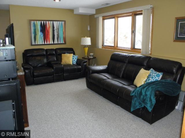 9407 Hillside Dr, Champlin, MN 55316 photo 9