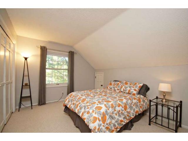 8701 Walton Oaks Dr, Minneapolis, MN 55438 photo 11