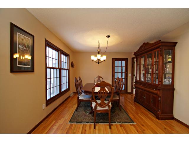 8701 Walton Oaks Dr, Minneapolis, MN 55438 photo 6
