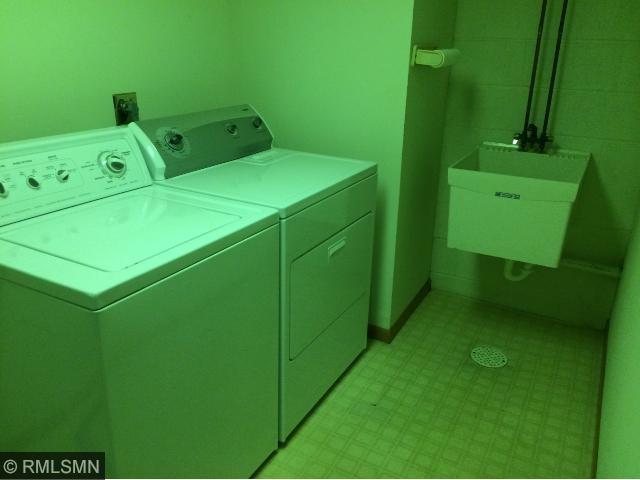 8024 W 111th St, Bloomington, MN 55438 photo 13