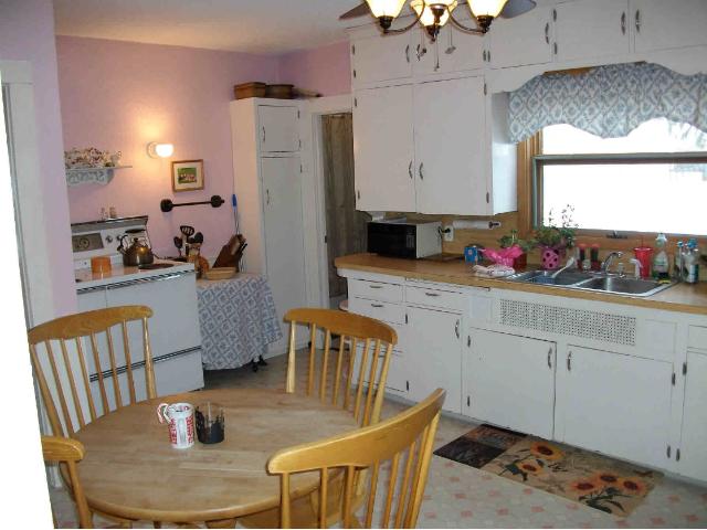 107 6th St E, Park Rapids, MN 56470 photo 2