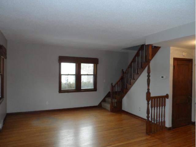 135 9th St, Hudson, WI 54016 photo 3