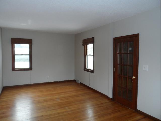 135 9th St, Hudson, WI 54016 photo 4