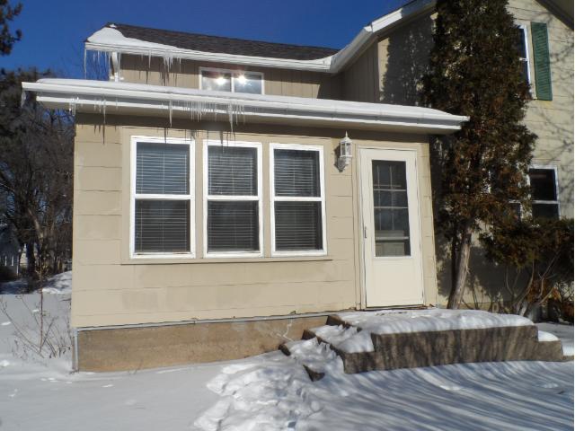 135 9th St, Hudson, WI 54016 photo 2