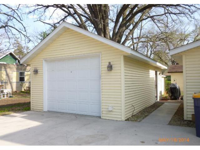39 Spring St, Kenyon, MN 55946 photo 2