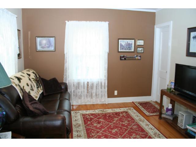 39 Spring St, Kenyon, MN 55946 photo 4