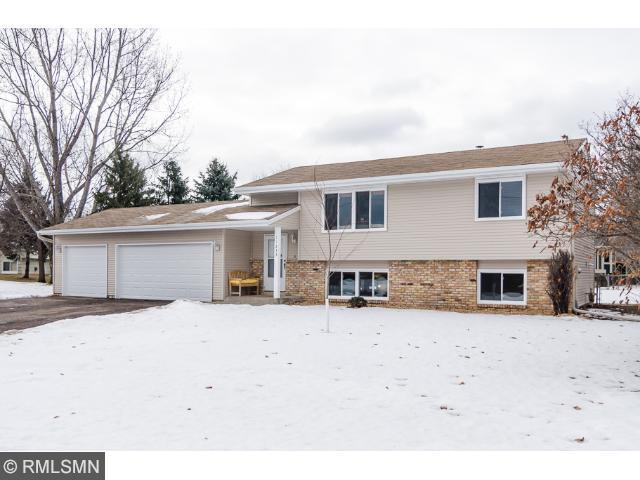 11233 Hampshire Ct E, Champlin, MN 55316 photo 4