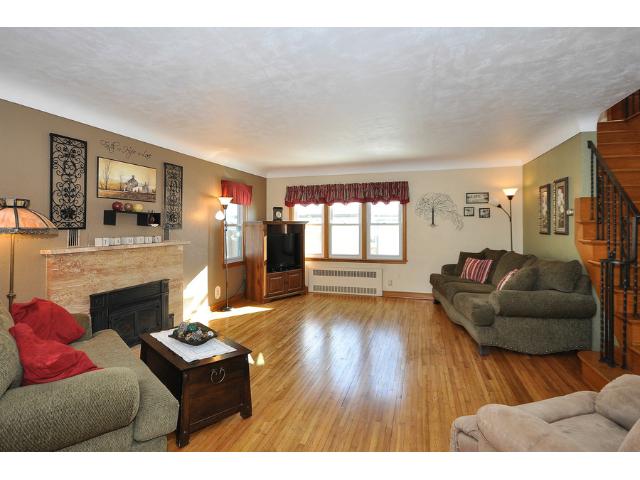 301 Playhouse St E, Cologne, MN 55322 photo 3