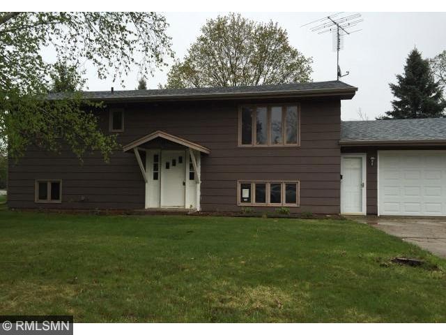 355 2nd Ave NE, Milaca, MN 56353 photo 1