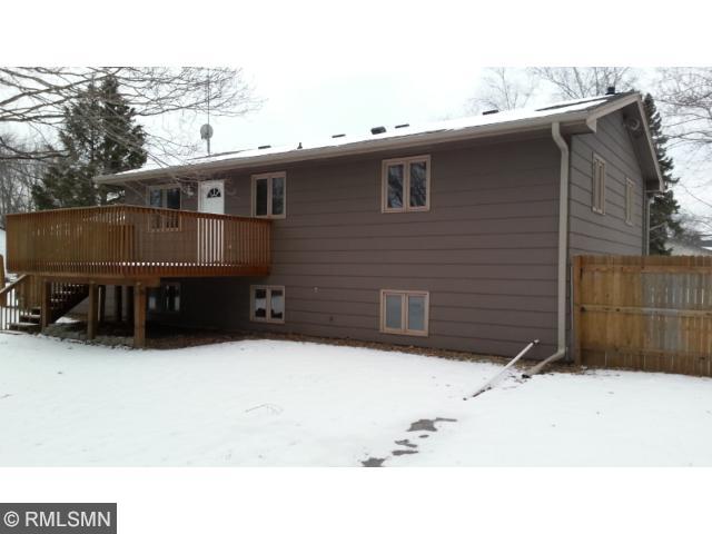 355 2nd Ave NE, Milaca, MN 56353 photo 2