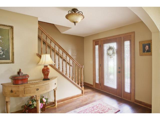 905 Gloria Dr, Saint Cloud, MN 56303 photo 3