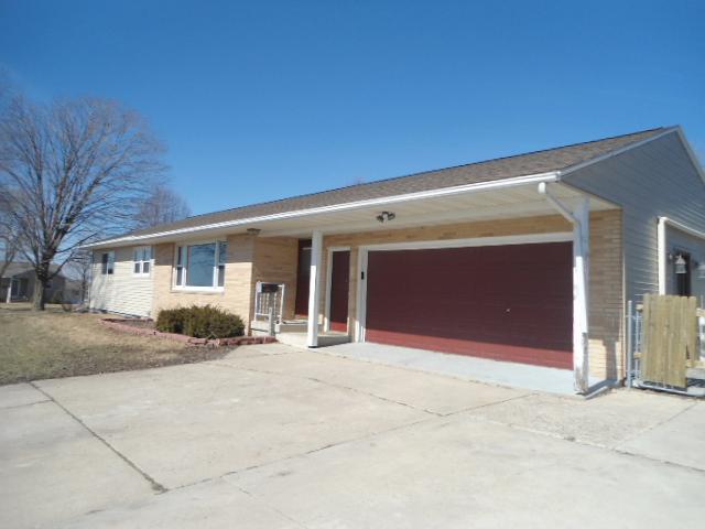 404 8th St, Kenyon, MN 55946 photo 2