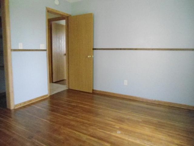 404 8th St, Kenyon, MN 55946 photo 12