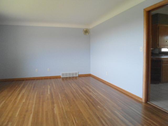404 8th St, Kenyon, MN 55946 photo 9