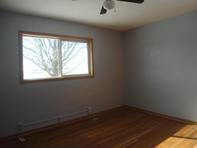 404 8th St, Kenyon, MN 55946 photo 8