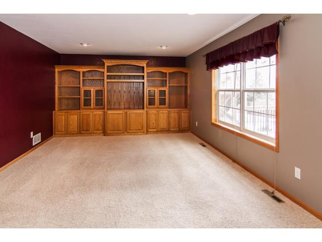 2122 Ormond Dr, Shakopee, MN 55379 photo 7