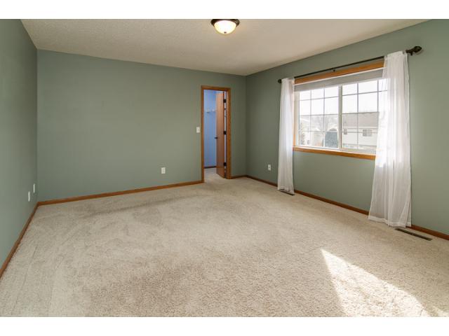 2122 Ormond Dr, Shakopee, MN 55379 photo 9