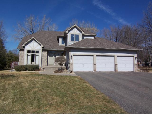 5810 Amy Ln, Maple Plain, MN 55359 photo 1