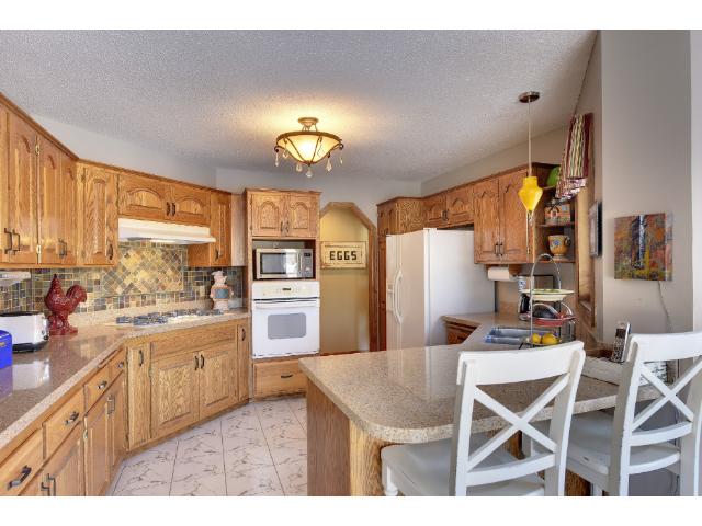 5810 Amy Ln, Maple Plain, MN 55359 photo 6