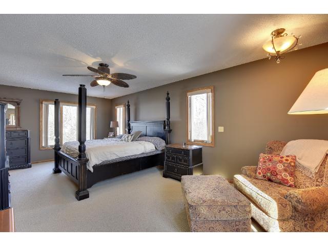 5810 Amy Ln, Maple Plain, MN 55359 photo 8