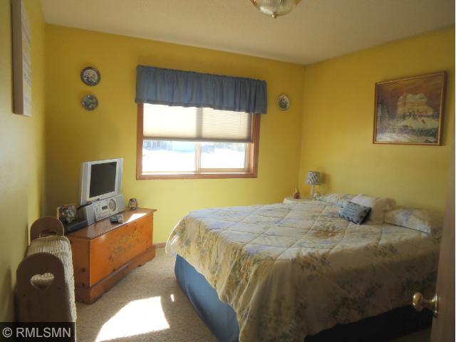 1916 47th St SE, Saint Cloud, MN 56304 photo 5