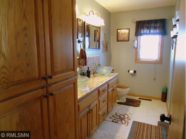 1916 47th St SE, Saint Cloud, MN 56304 photo 4
