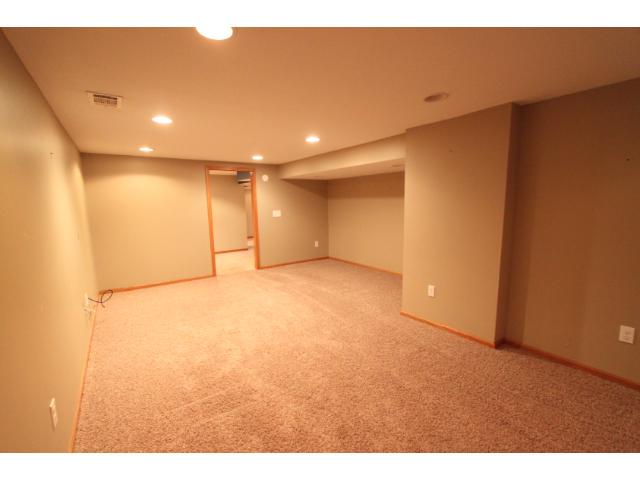 2948 Dickens Ln, Mound, MN 55364 photo 9