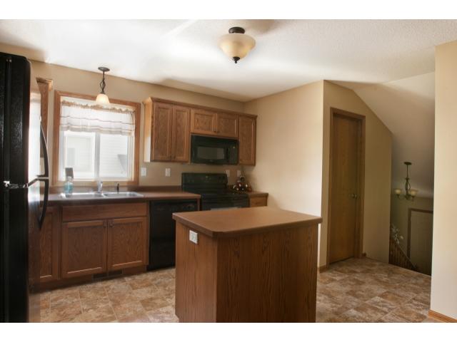 1134 Yellowstone Ave, Saint Cloud, MN 56303 photo 6