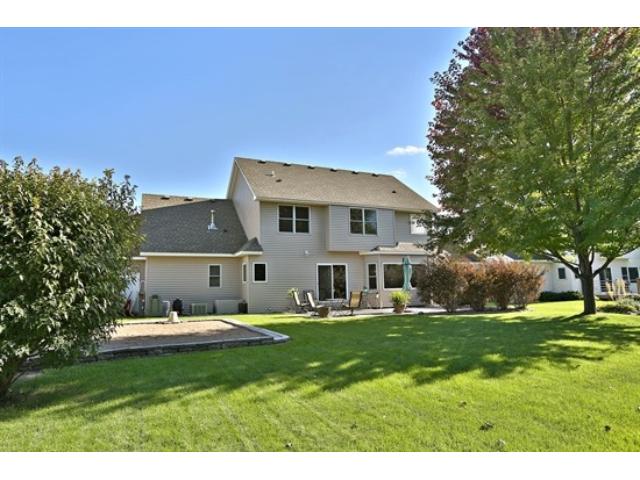 9612 Coneflower Cir, Champlin, MN 55316 photo 2