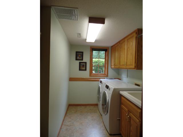 1402 W Oakes Dr, Saint Cloud, MN 56303 photo 9