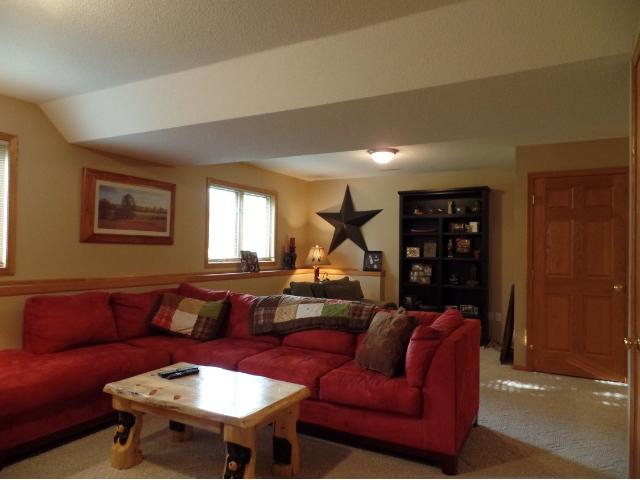 1402 W Oakes Dr, Saint Cloud, MN 56303 photo 7