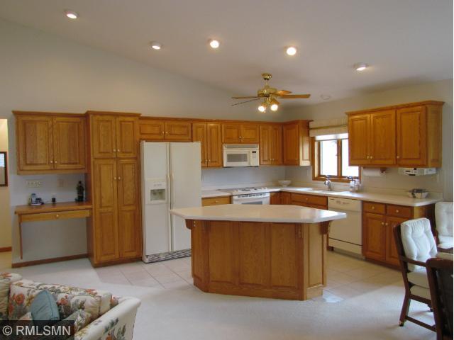 623 Jenisa Dr, Saint Cloud, MN 56301 photo 8