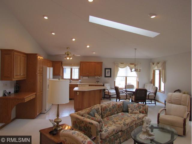623 Jenisa Dr, Saint Cloud, MN 56301 photo 6
