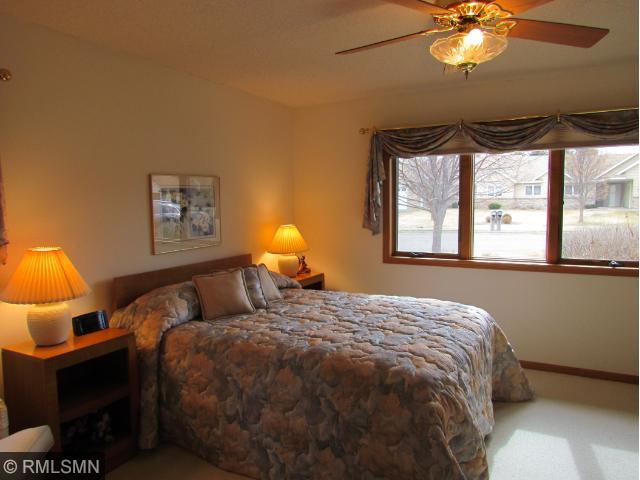 623 Jenisa Dr, Saint Cloud, MN 56301 photo 14