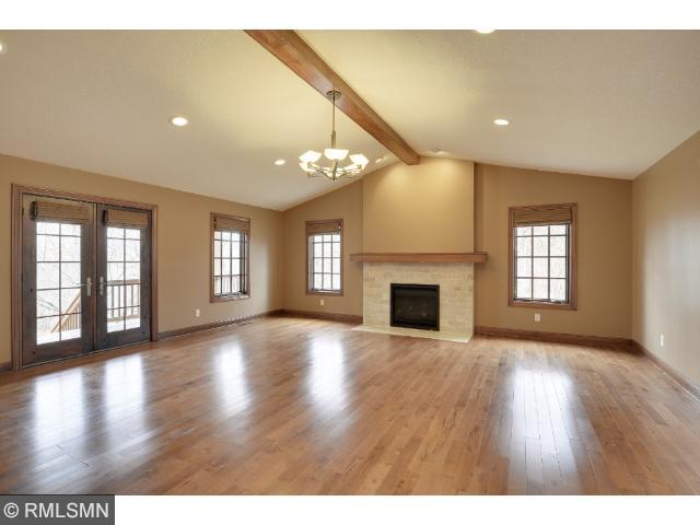 18975 James Ave, Wayzata, MN 55391 photo 4