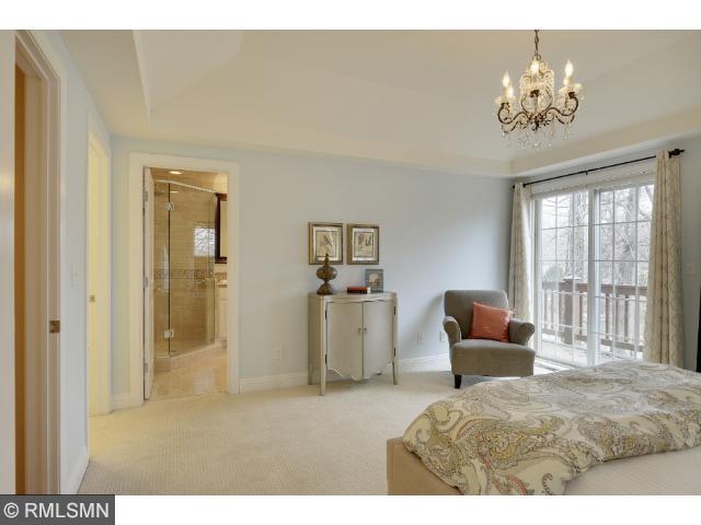 18975 James Ave, Wayzata, MN 55391 photo 9