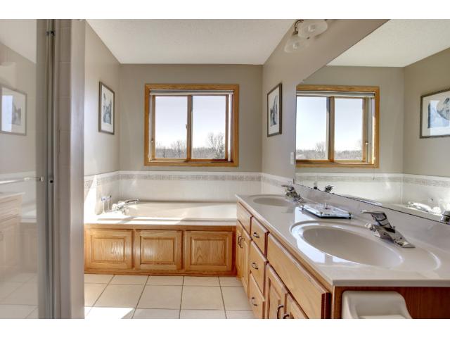 10050 Maplewood Cir N, Champlin, MN 55316 photo 10