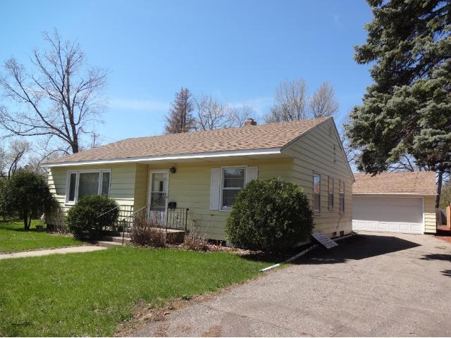 1017 12th Ave S, Saint Cloud, MN 56301 photo 1